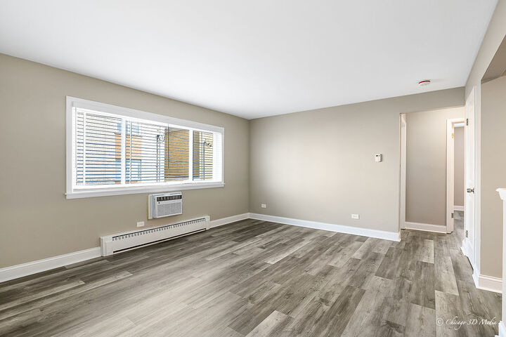 Property Photo: 4747 N Ronald Street 1A IL 60706