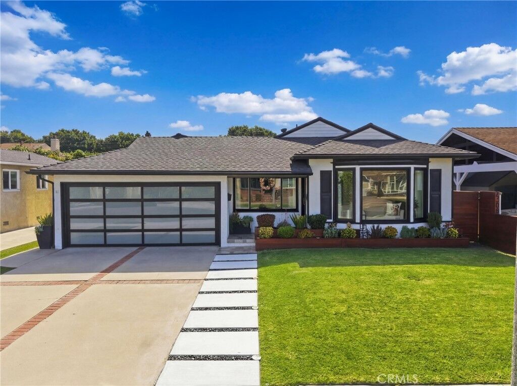 Property Photo: 4308 Albury CA 90713