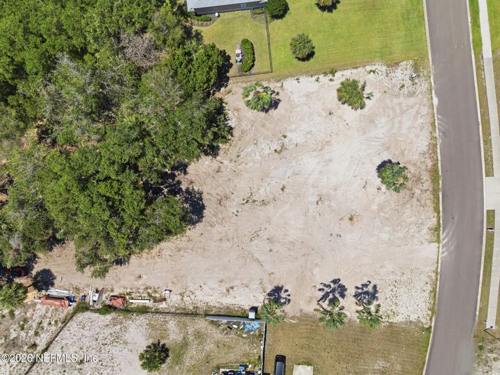 Property Photo: 9110 Woodsman Cove Lane FL 32226