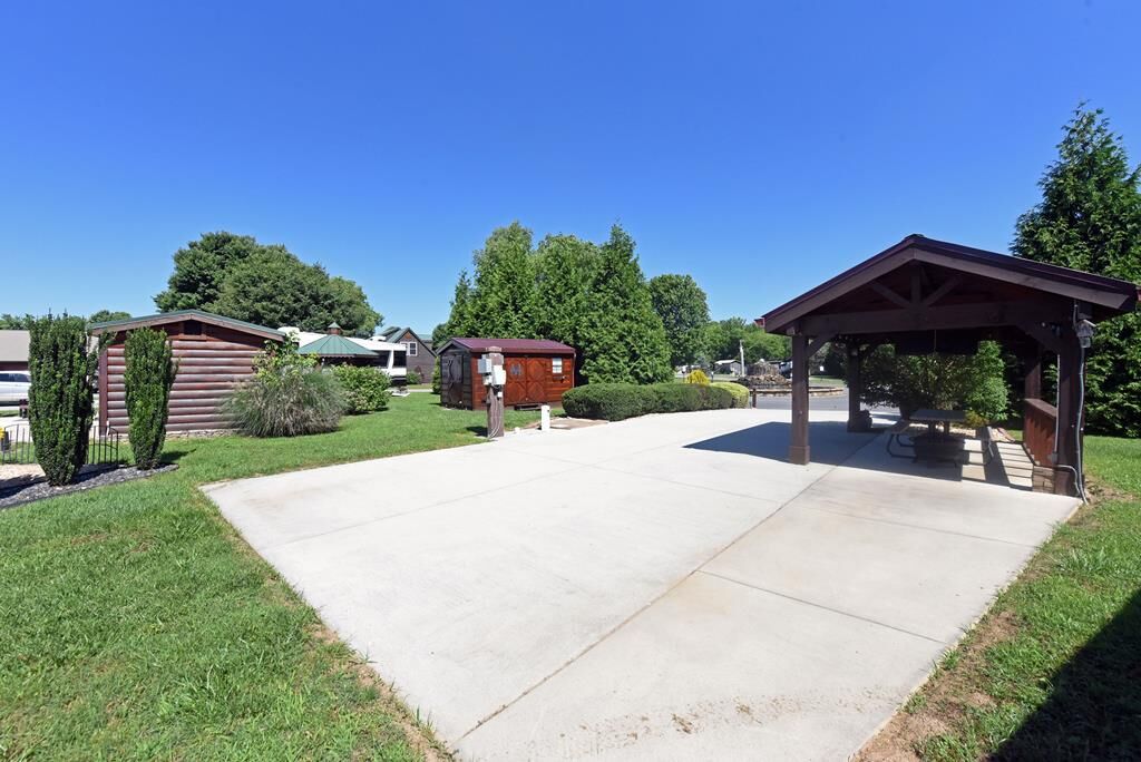 Property Photo:  122 Mountain Creek Road  GA 30512 