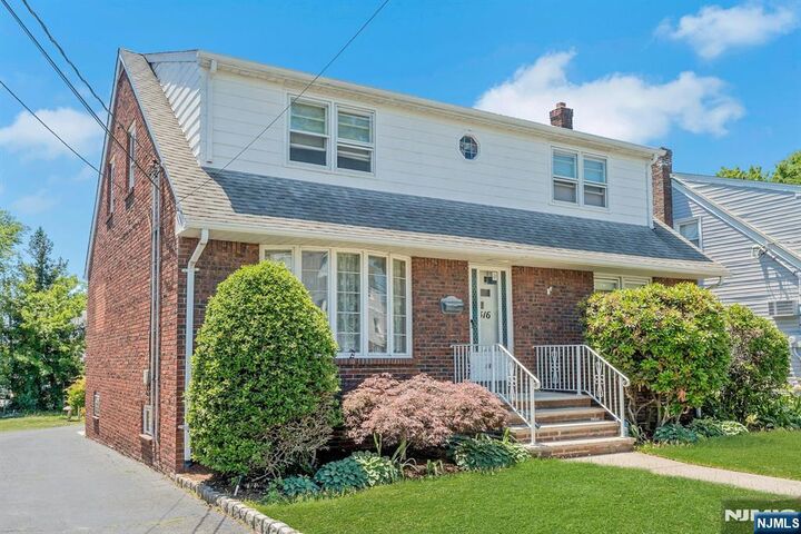 Property Photo:  316 Sanford Avenue  NJ 07071 