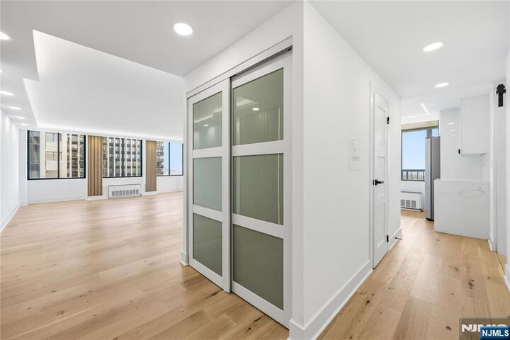 Property Photo: 300 Winston 2617 NJ 07010