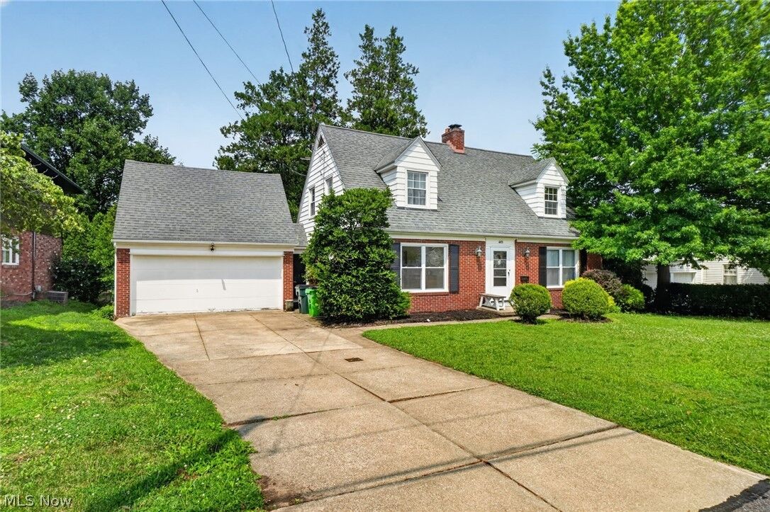 Property Photo:  683 E Ford Avenue  OH 44203 