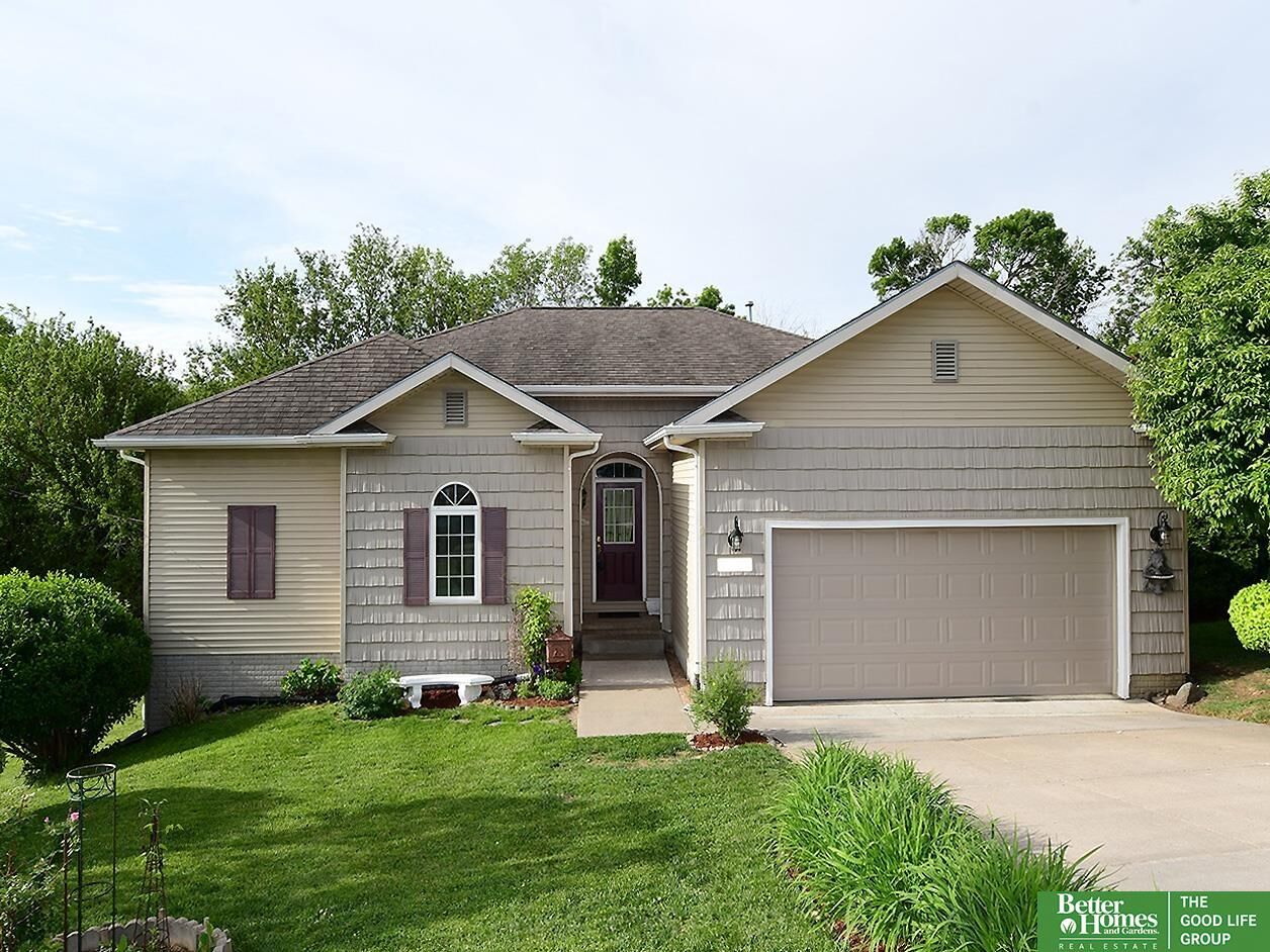 Property Photo: 11115 South Street NE 68008