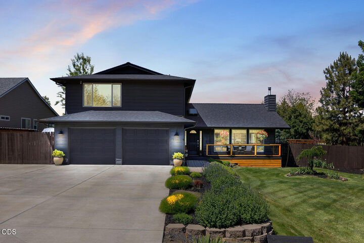 Property Photo: 61211 Mount Vista Drive OR 97702