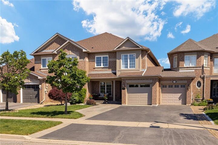 Property Photo:  2295 Kingfisher Court  ON L6M 3Z3 