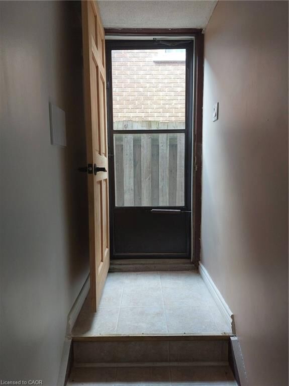 Property Photo:  610 Stone Church Road W Bsmt  ON L9B 1A7 