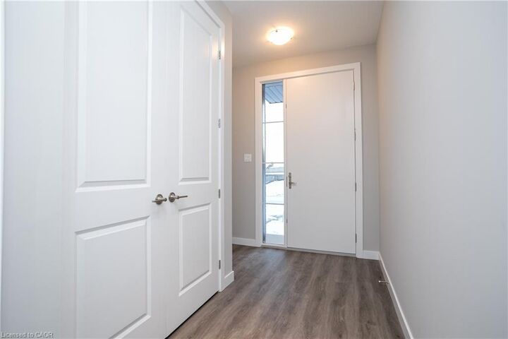 Property Photo:  855 Robert Ferrie Drive  ON N2R 0P2 