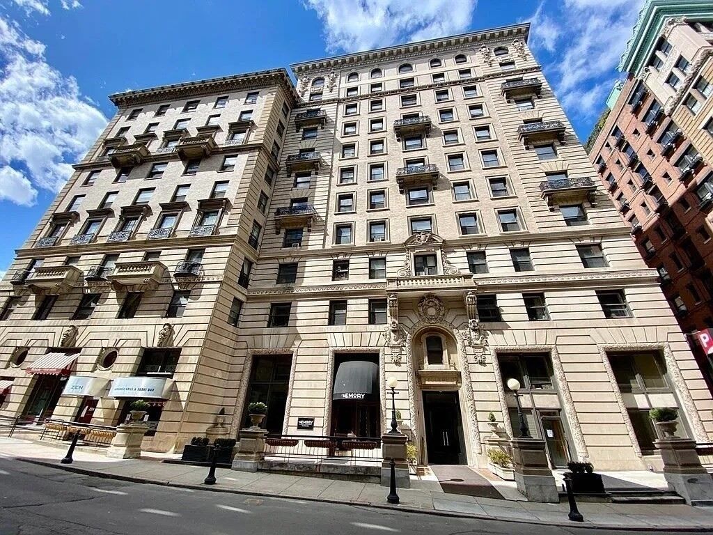 Property Photo:  21 Beacon St 4E  MA 02108 