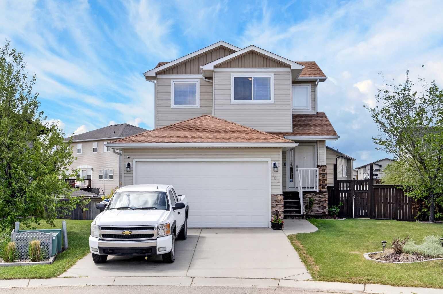 Property Photo: 603 600 Carriage Lane Place AB T0M 0N0