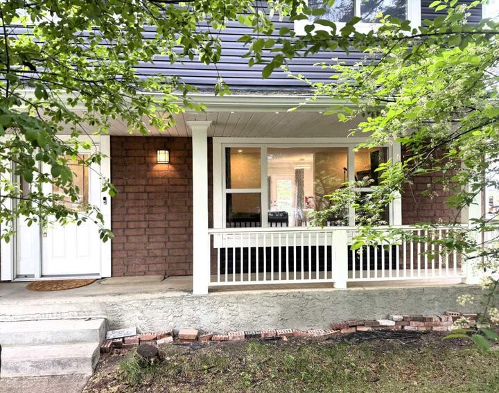 Property Photo:  5105 13 Avenue  AB T7E 1E9 