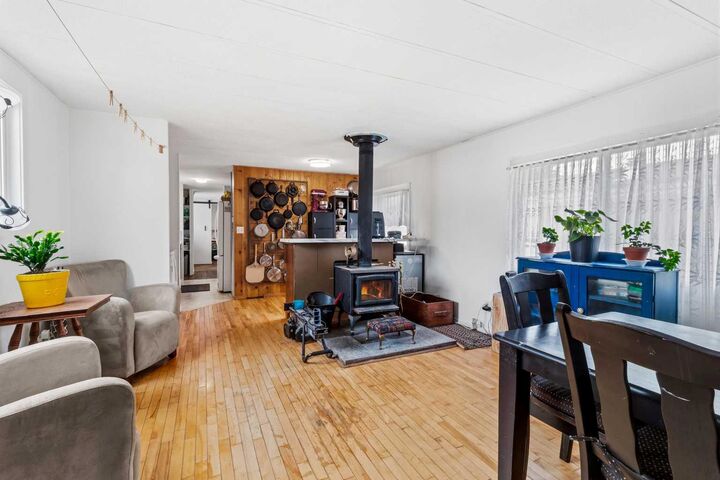 Property Photo: 6940 63 Avenue 667 AB T4P 1K5