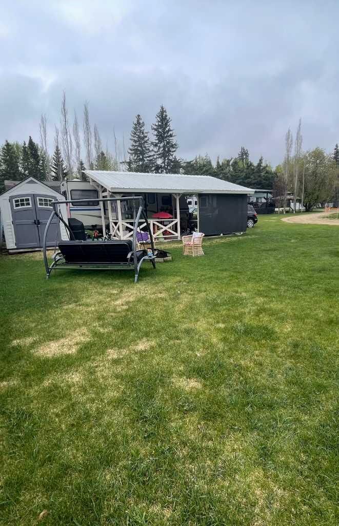 Property Photo: 12040 Township Road 422 Range 22 AB T0C 0C0