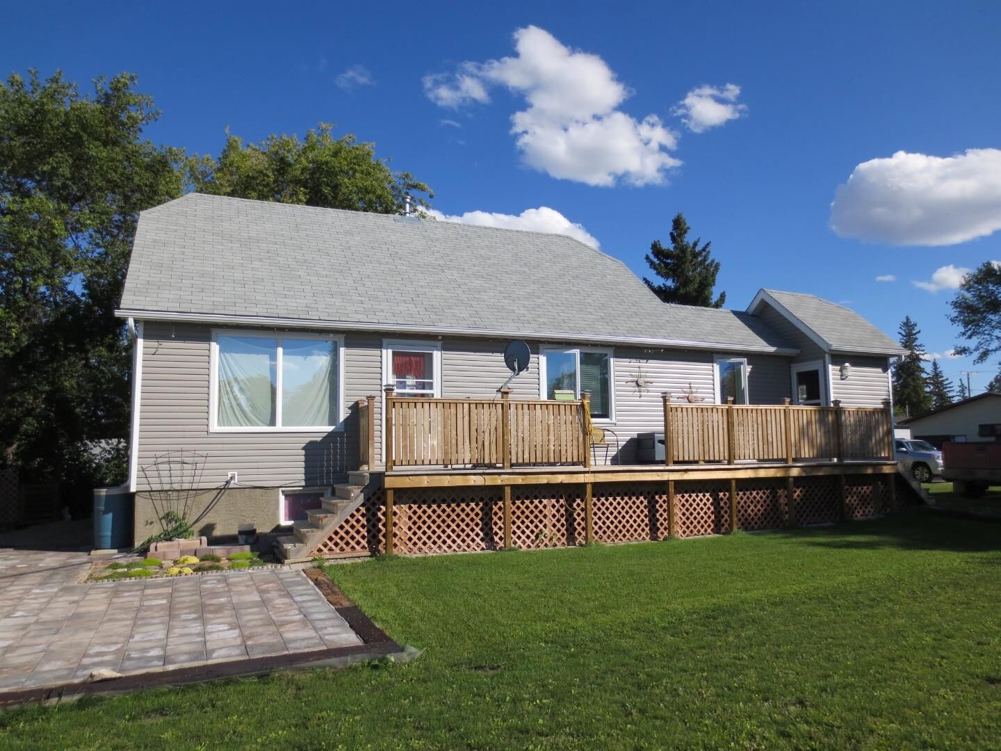 Photo de la propriété: 214 2nd Avenue W SK S0M 1M0