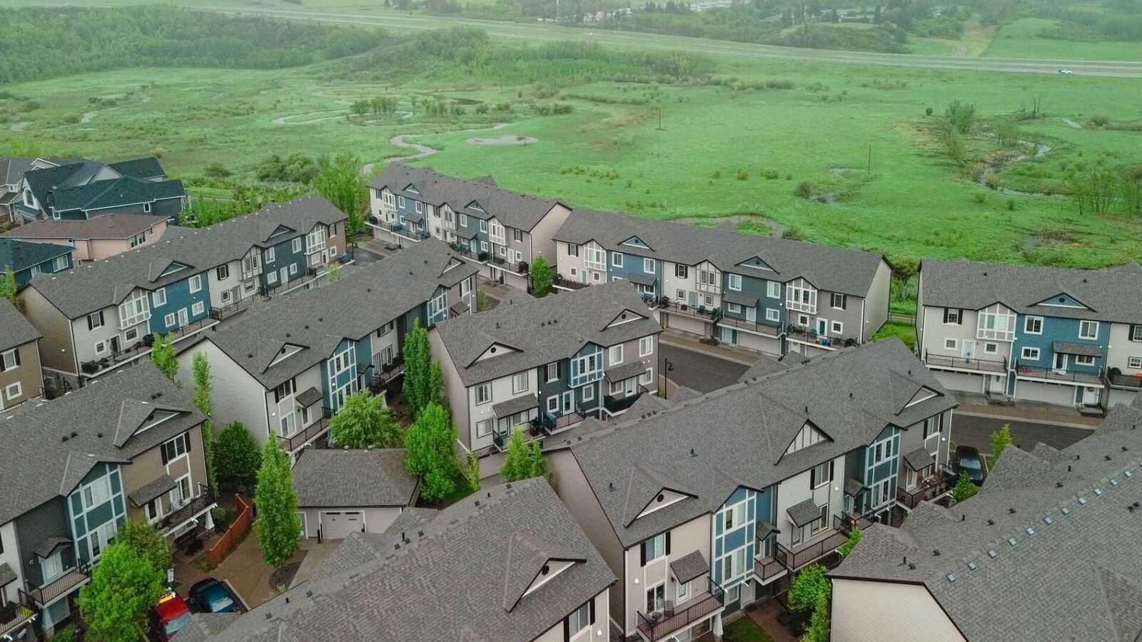 Photo de la propriété: 340 Legacy Point SE AB T2X 3Z3