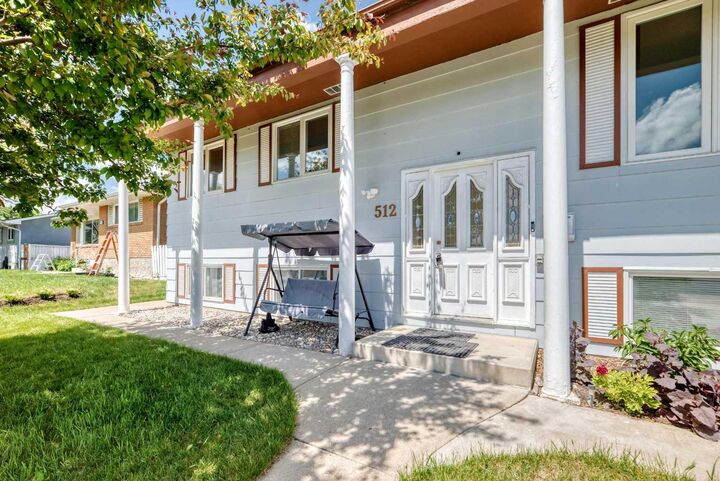 Photo de la propriété: 512 Hunterplain Hill NW AB T2K 4L7