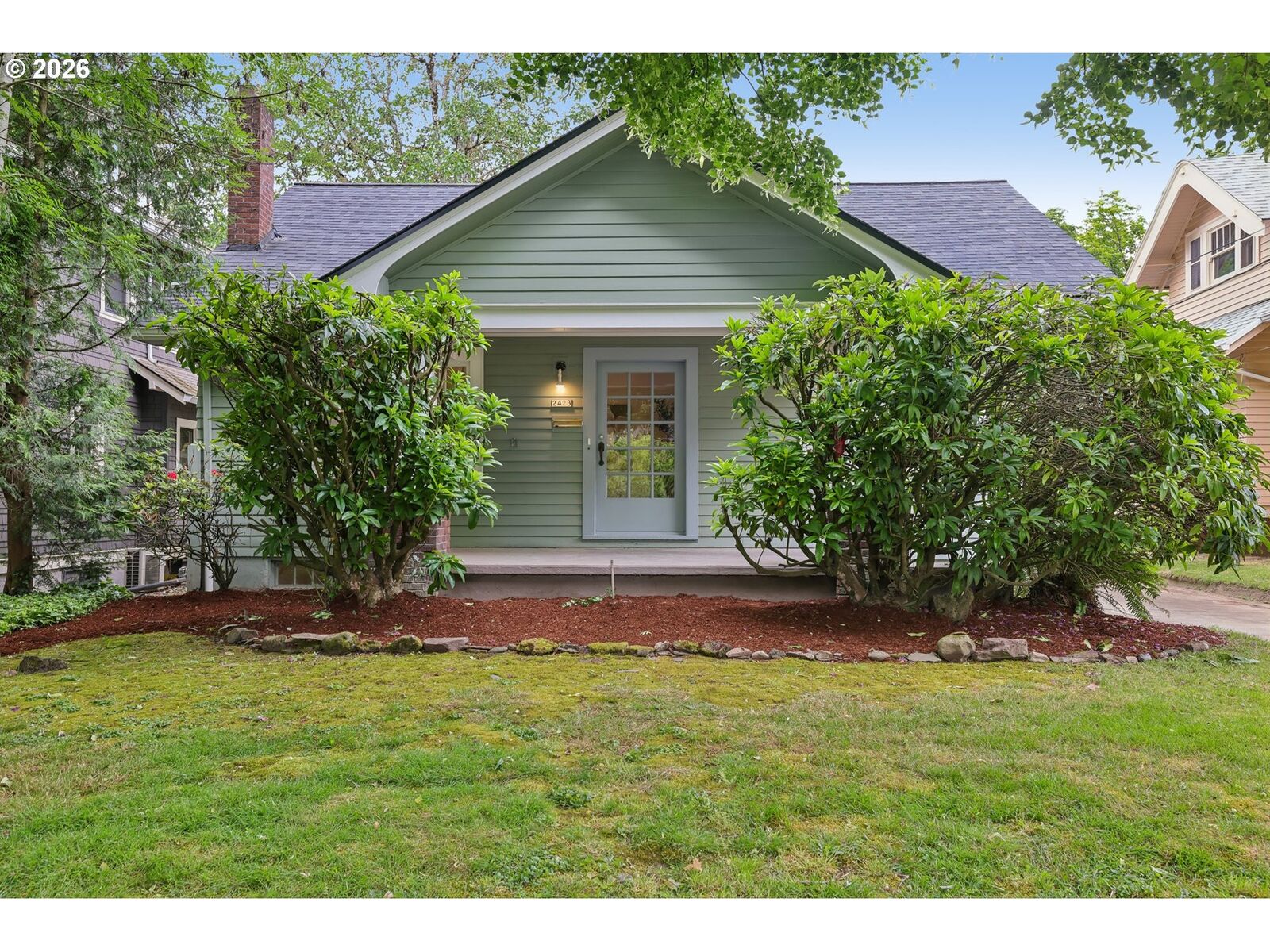 Property Photo: 2423 NE 11th Ave OR 97212