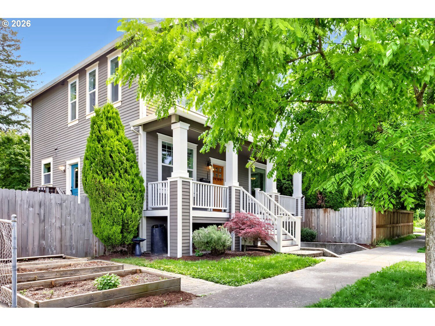 Property Photo:  7604 N Washburne Ave  OR 97217 