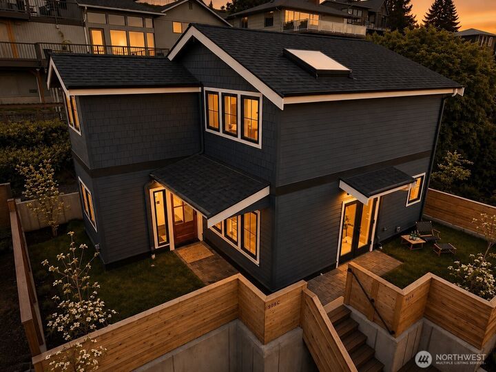 Property Photo:  909  32nd Avenue S C  WA 98144 