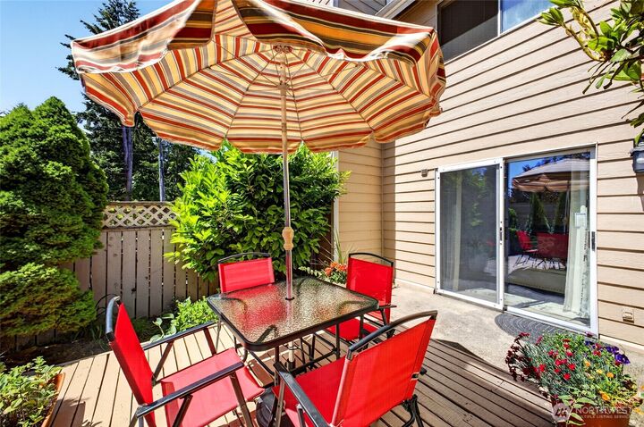 Property Photo:  1405 S 308th Lane  WA 98003 
