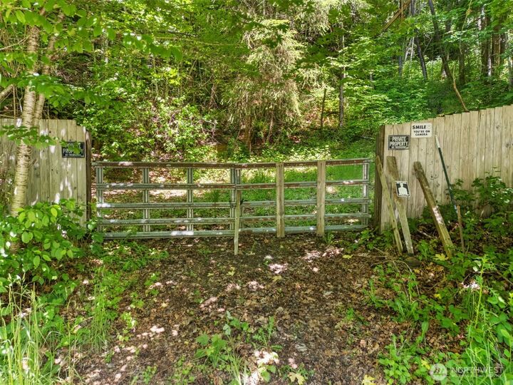 Property Photo:  150 N Sunnyside Road  WA 98584 