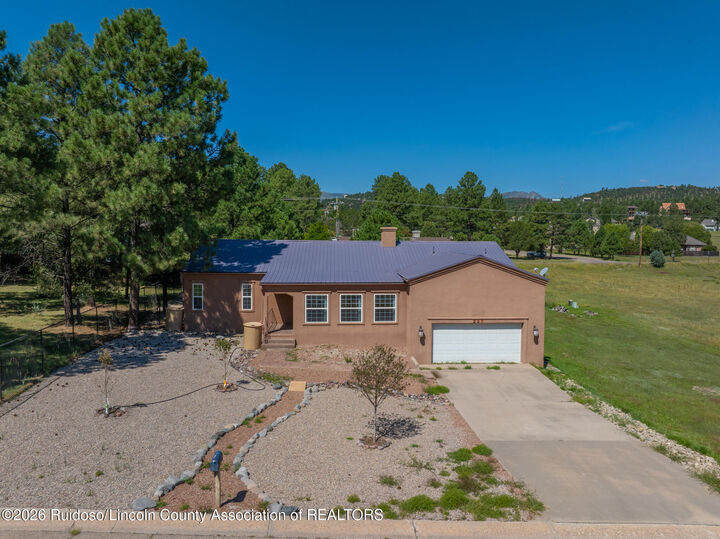 Property Photo:  207 Willie Horton Drive  NM 88345 