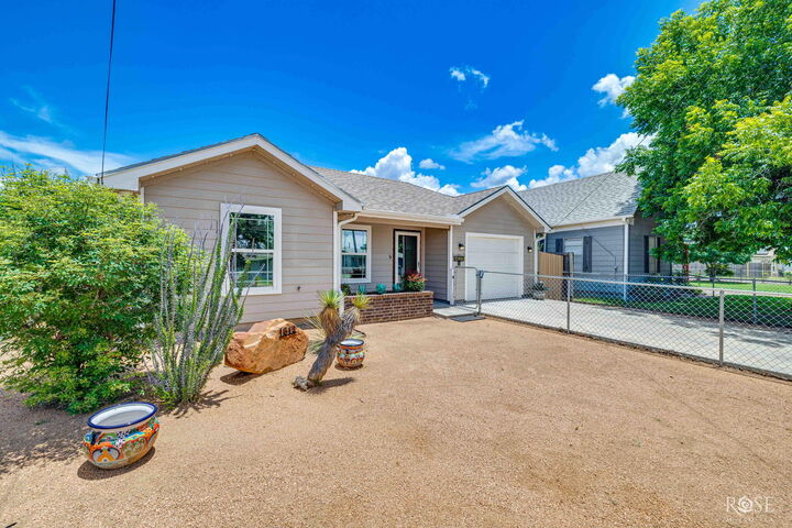Property Photo:  1612 N Magdalen Street  TX 76903 