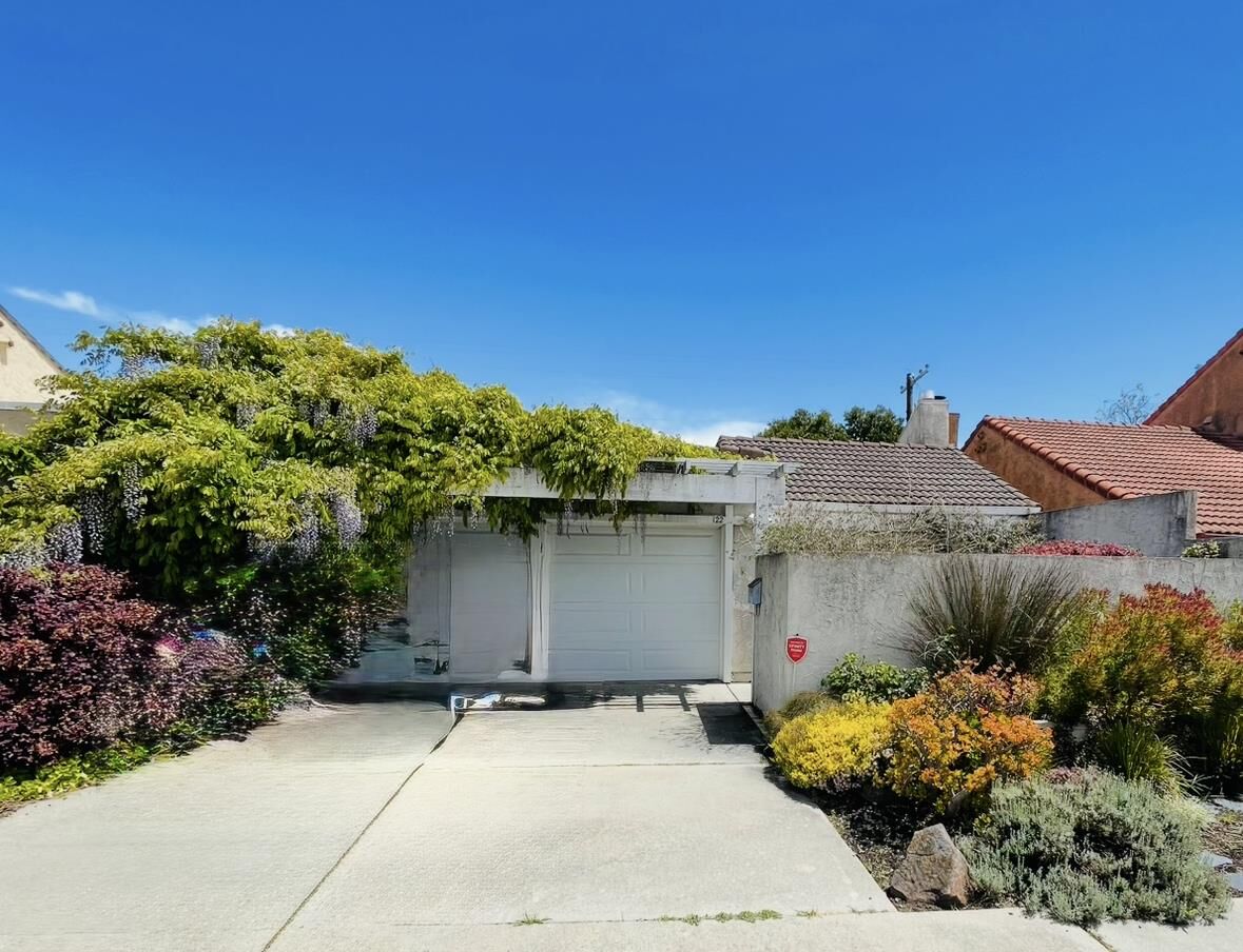 Property Photo: 122 Crespi Court CA 95060