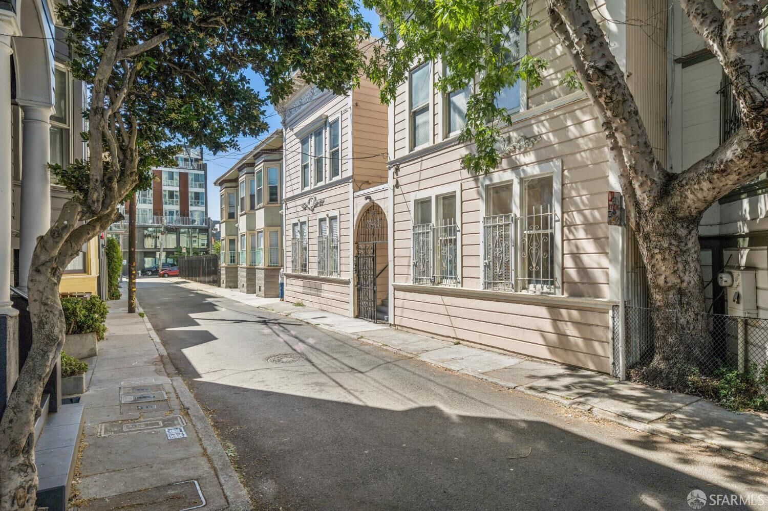 Property Photo:  42-44 Sumner Street  CA 94103 