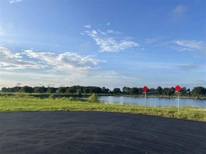 Property Photo: 5137 Silver Willow Court LA 70647