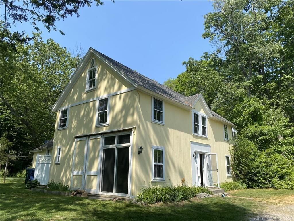 Property Photo:  30 Old Shore Road  CT 06371 