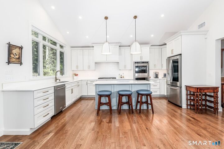 Property Photo:  3 Ledgewood Drive  CT 06784 