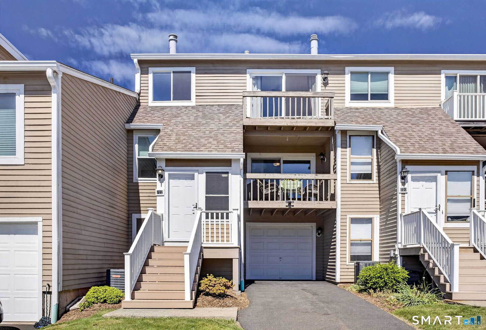 Property Photo: 722 Robert Frost Drive 722 CT 06405