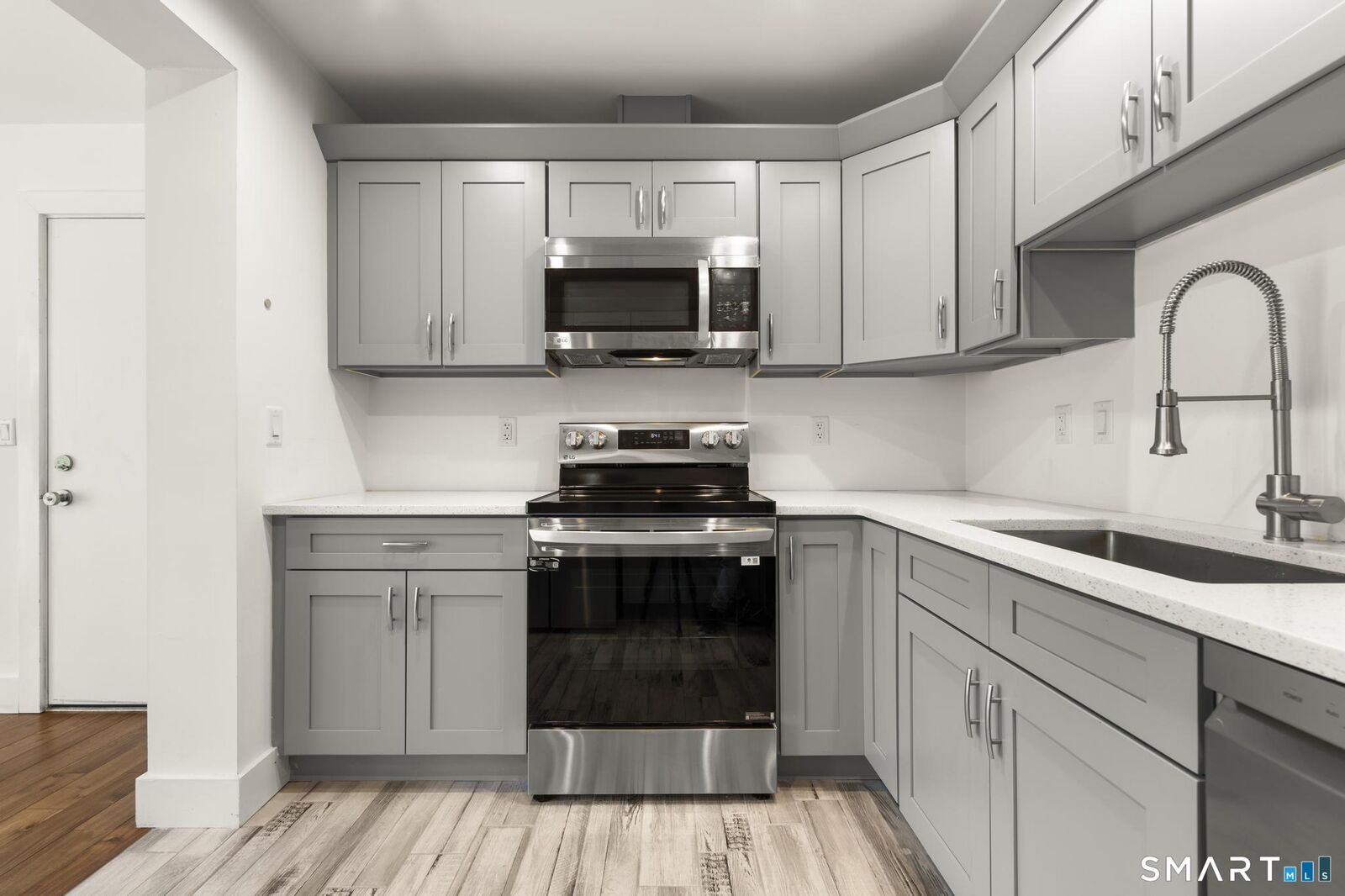 Property Photo:  245 East Main Street 1  CT 06405 