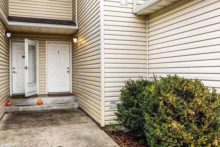 Property Photo:  11212 E 4th Ave  WA 99206 