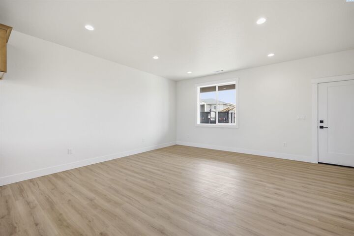 Property Photo:  312 Victoria Street  WA 98944 