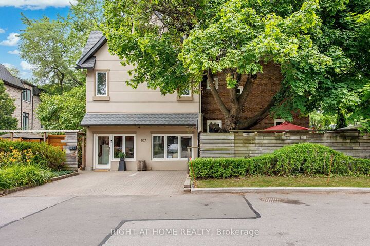 Property Photo: 107 Otter Crescent ON M5N 2W9