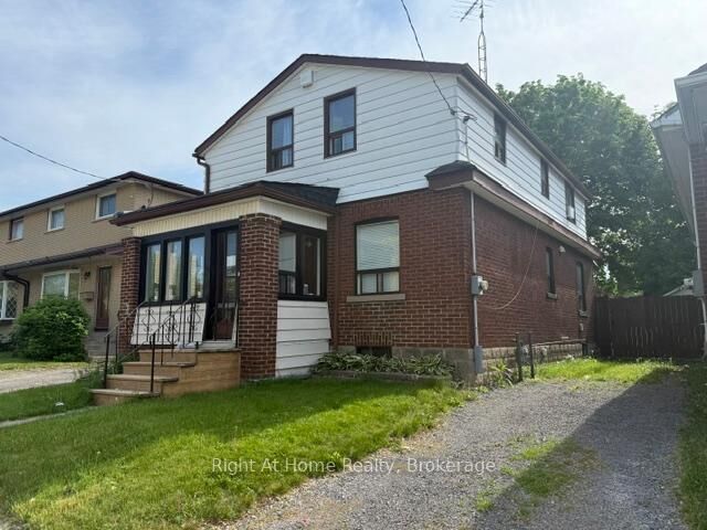 Property Photo: 238 Albert Street ON L1H 4R5
