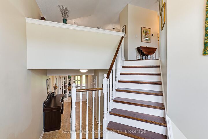 Property Photo: 6 Thomas Drive ON L9Y 0A6
