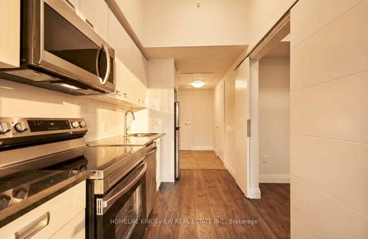 Property Photo: 652 Princess Street 425 ON K7L 1E5