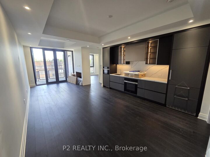 Property Photo: 2 Forest Hill Road 406 ON M4V 2L3