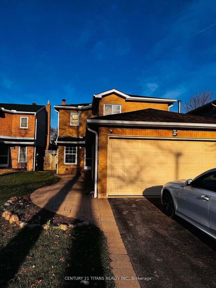 Property Photo: 20 Hemingford Place ON L1R 1G1