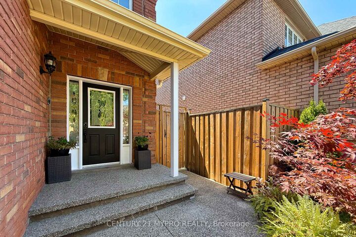 Photo de la propriété: 2587 Carberry Way ON L6M 4R8