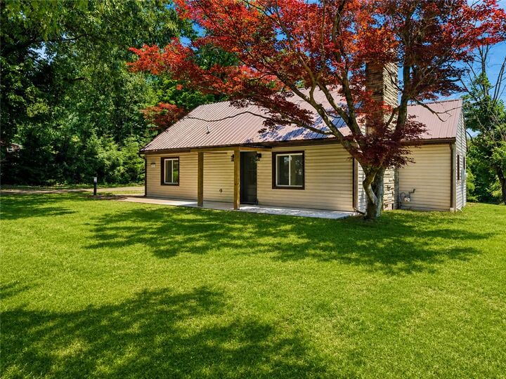 Property Photo:  4531 Ridgeview Dr  PA 15601 