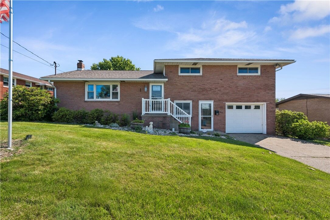 Property Photo:  33 Barbara Rd  PA 15650 