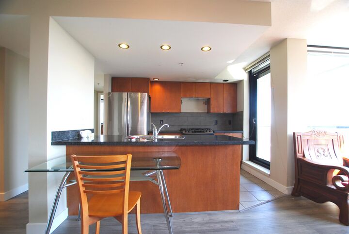 Property Photo:  6233 Katsura Street 1001  BC V5R 5T5 