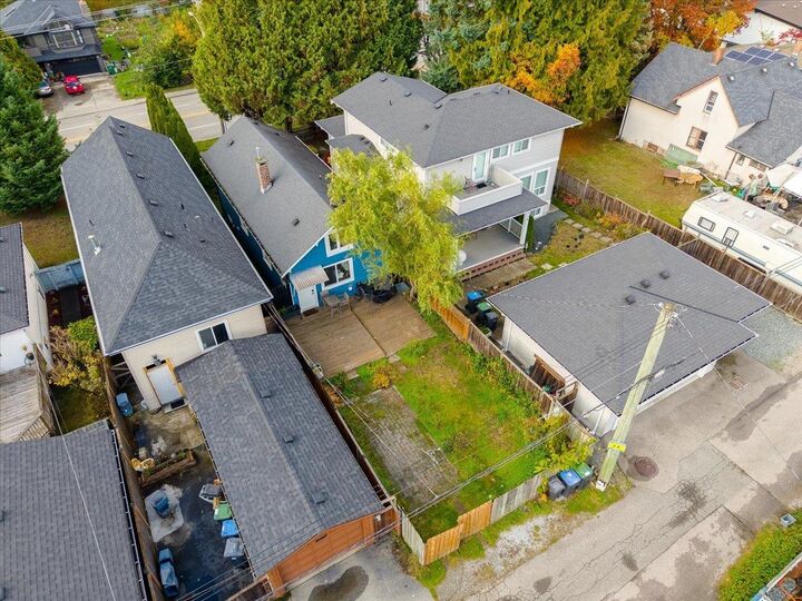 Property Photo: 1016 Tenth Avenue BC V3M 3H6