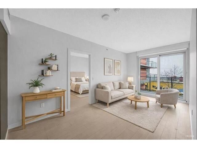 Property Photo:  180 East 2nd Avenue 31X  BC V5T 0K4 