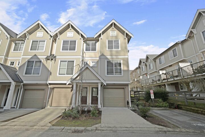 Property Photo: 31032 Westridge Place 49 BC V2T 0C6