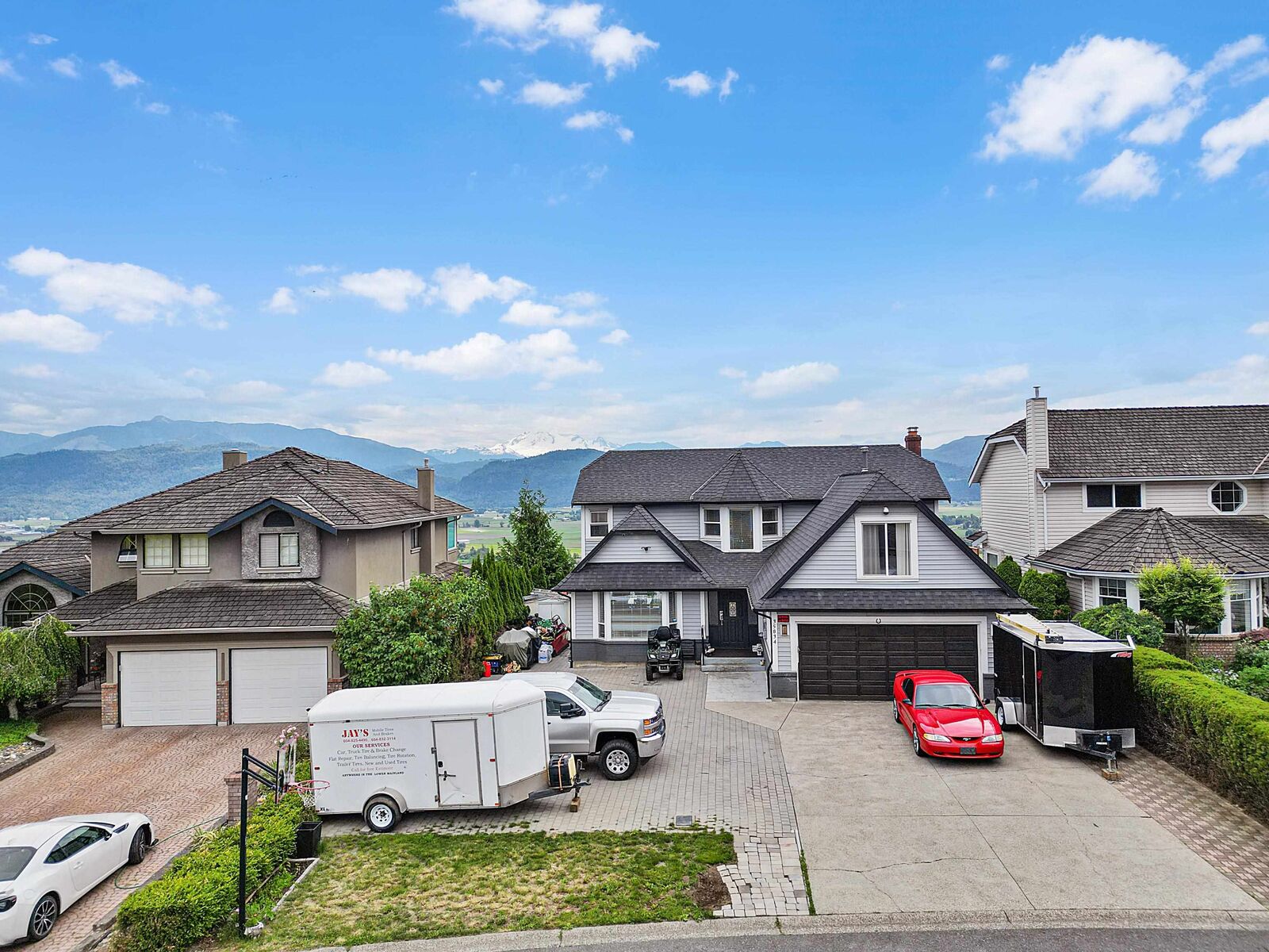 Property Photo: 35834 Eaglecrest Drive BC V3G 1E8